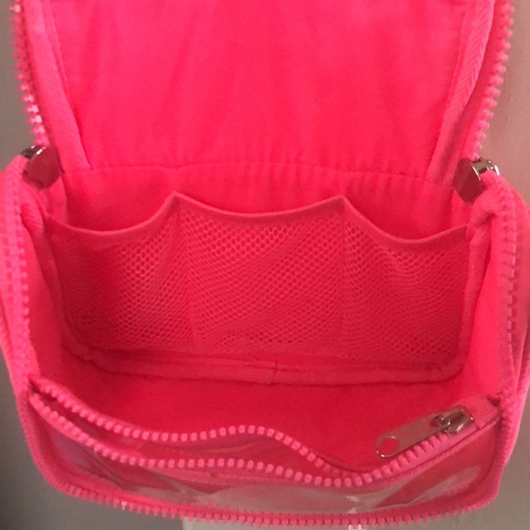 Victoria’s Secret -PINK makeup bag. - Picture 4 of 5